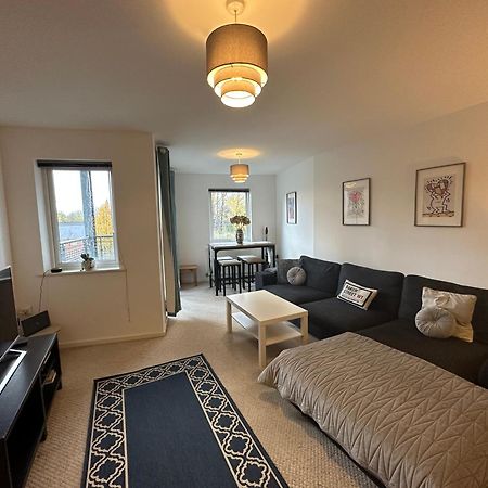 Etihad Fc 2Br Apartment With Water View Манчестер Екстер'єр фото
