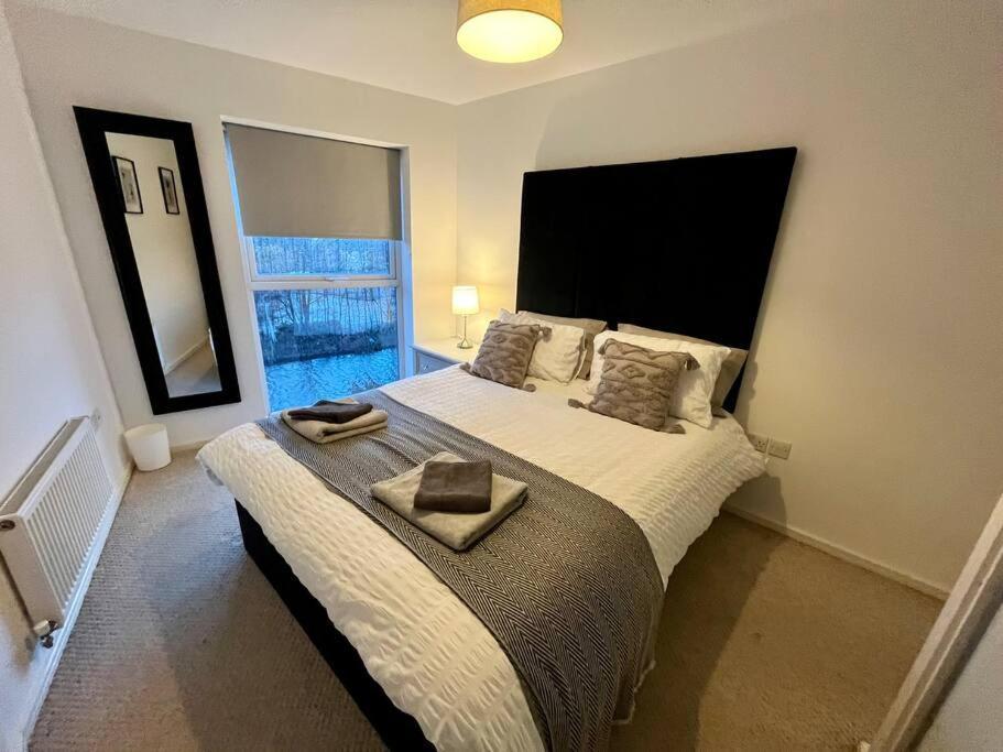 Etihad Fc 2Br Apartment With Water View Манчестер Екстер'єр фото